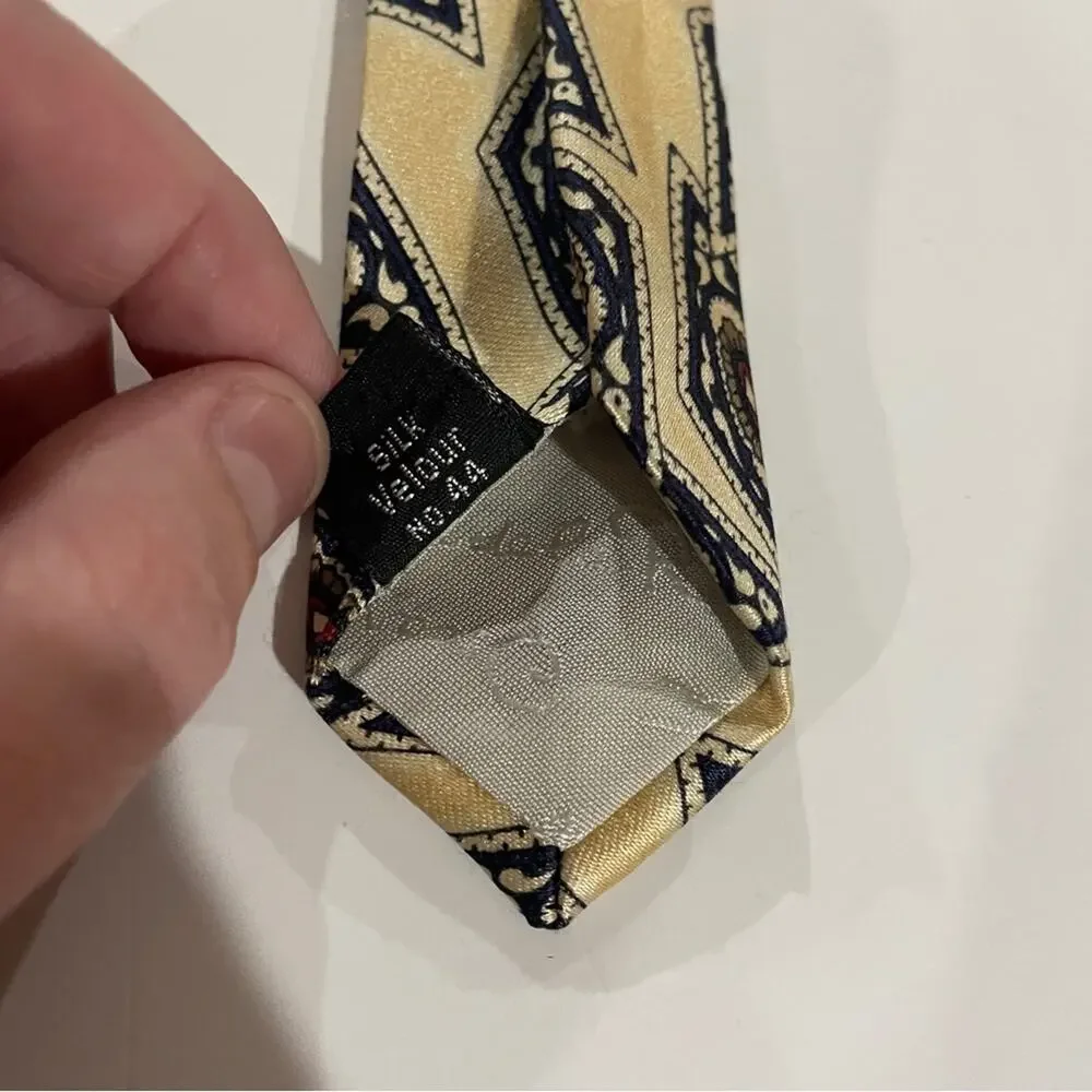 Oscar de‎ la Renta Silk Cream Triangle Geometric Print Tie
